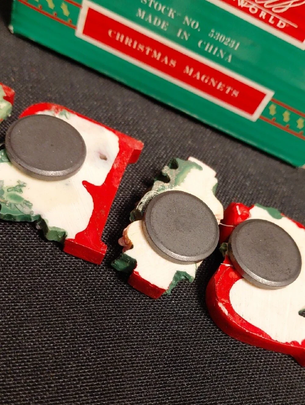 HOUSE OF LLOYD CHRISTMAS AROUND the WORLD, REFRIGERATOR MAGNETS